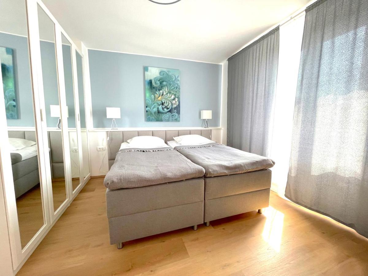 Happy Casa Isola Grande Apartment อิซอลา ภายนอก รูปภาพ