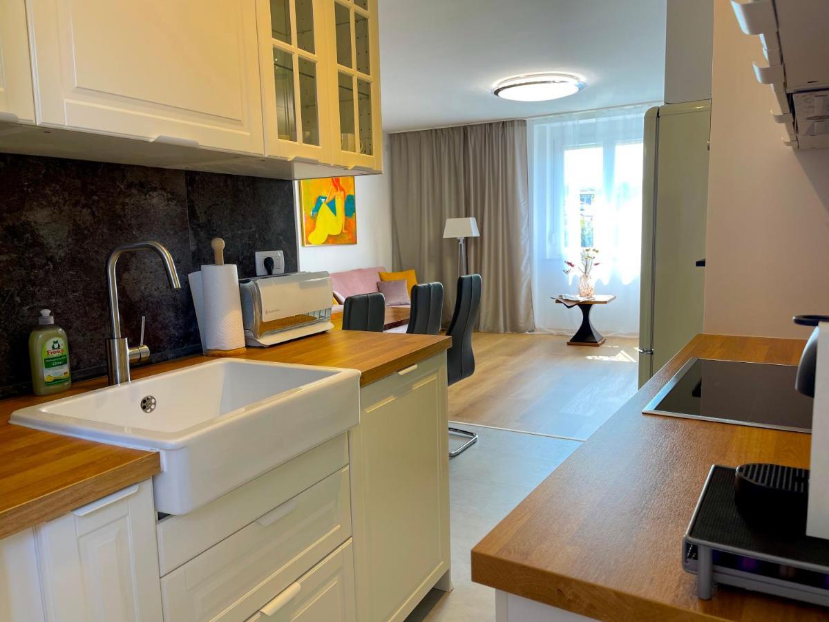 Happy Casa Isola Grande Apartment อิซอลา ภายนอก รูปภาพ
