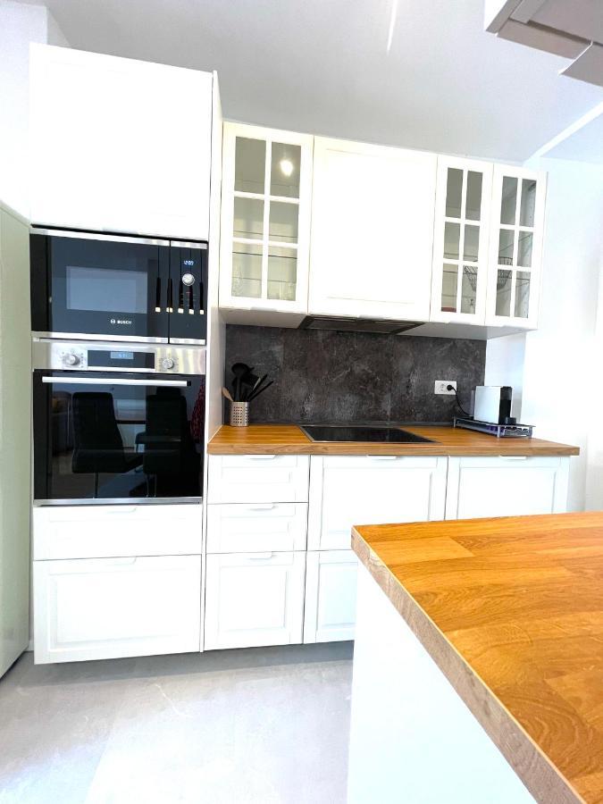 Happy Casa Isola Grande Apartment อิซอลา ภายนอก รูปภาพ